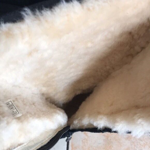 Ugg Australian Suede Embroidered black Sherling Lined winter boots size 7 - Picture 11 of 13